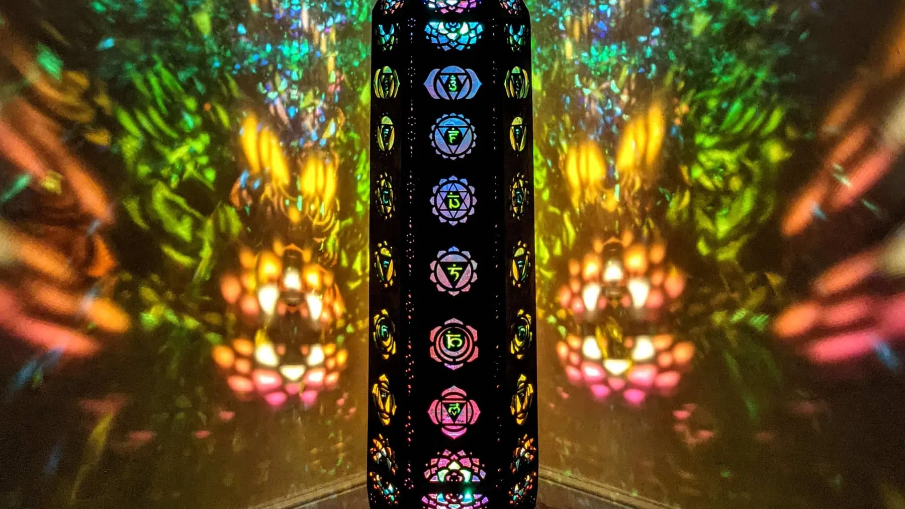 Amber lights light sculpture 